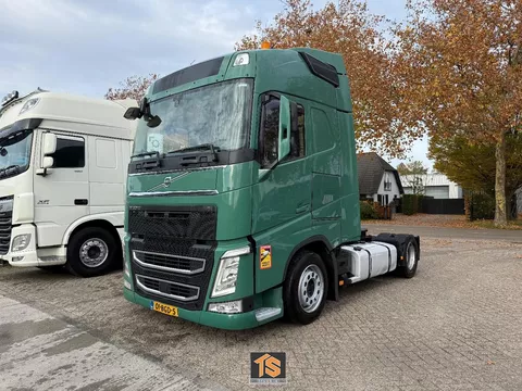 Volvo FH 460 - 2 TANKS - NL TOP TRUCK - HEBESATTEL - LIFTING FIFTH WHEEL - TUV 7/26 TS737286